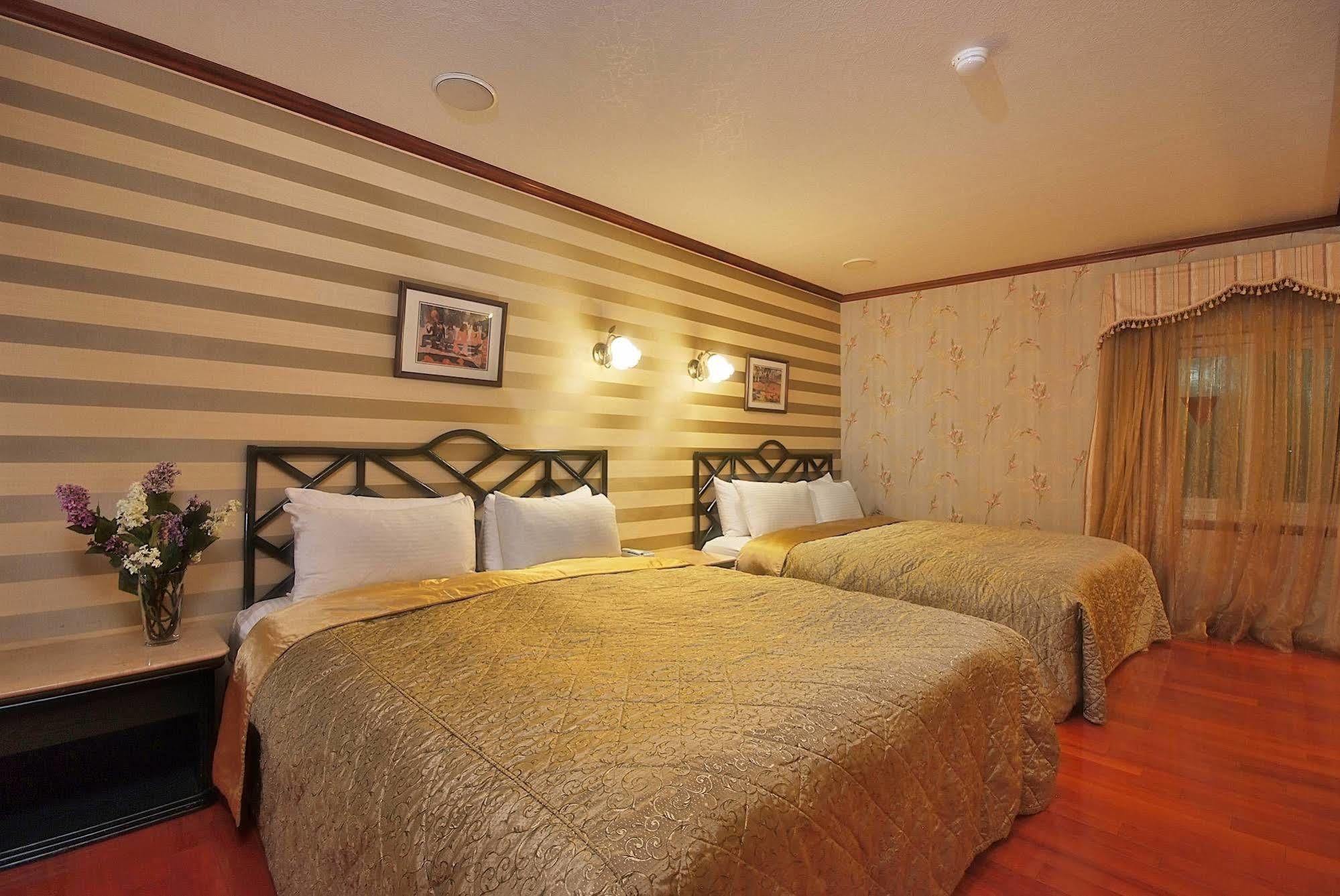 טאיפיי Pink Lotus Hotel מראה חיצוני תמונה